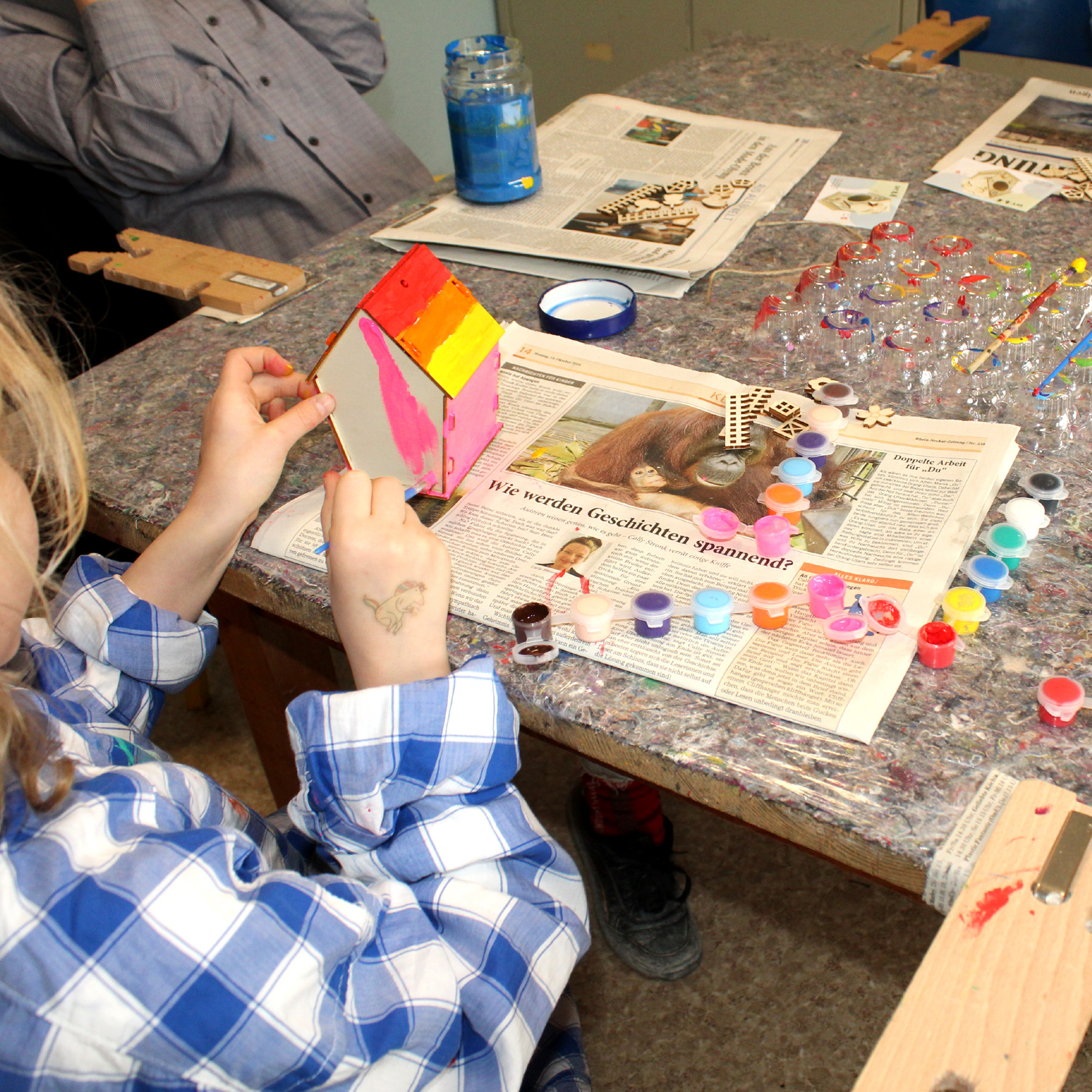 Unsere Vogelhaus-Werkstatt im Kindertreff