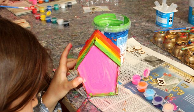 Unsere Vogelhaus-Werkstatt im Kindertreff