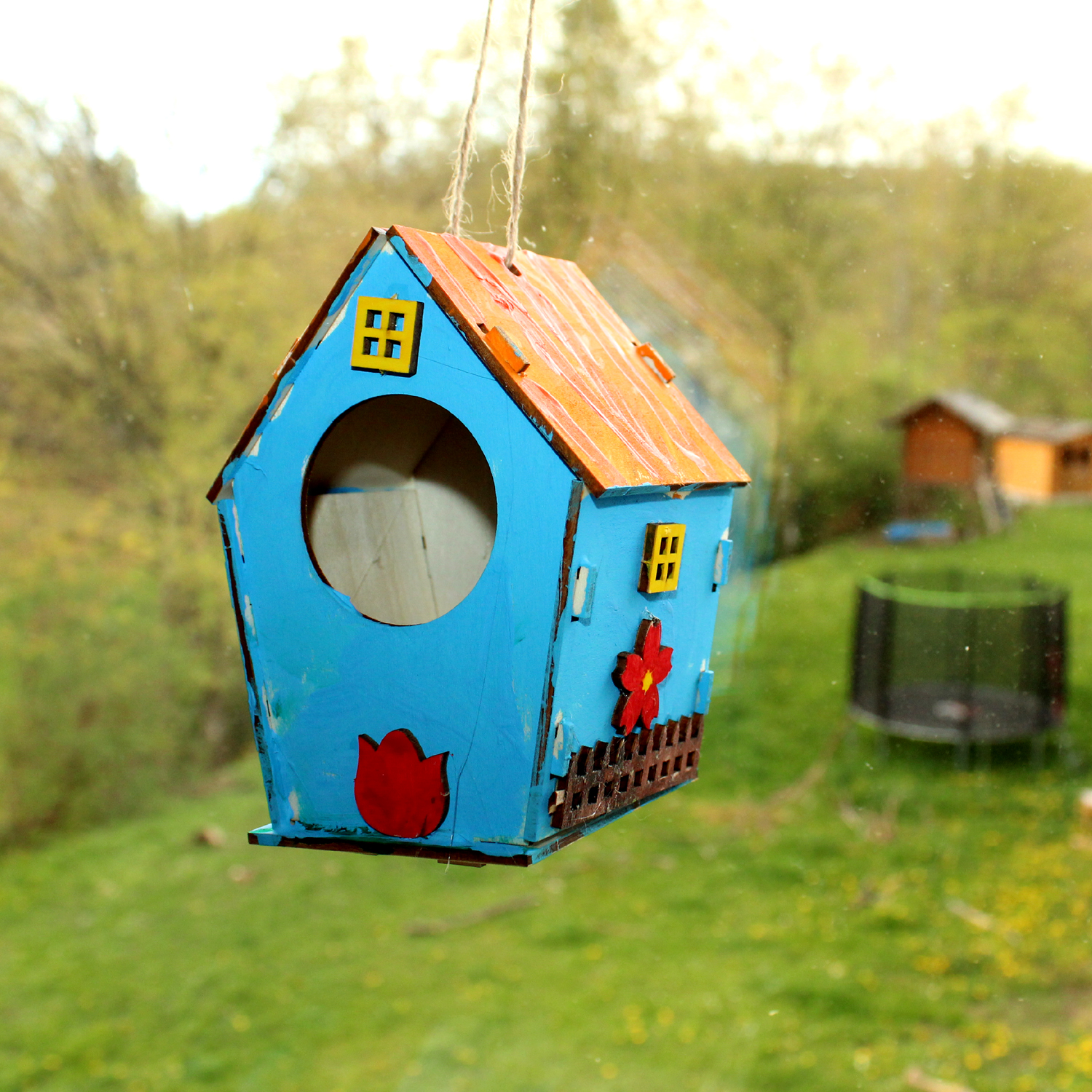 Unsere Vogelhaus-Werkstatt im Kindertreff