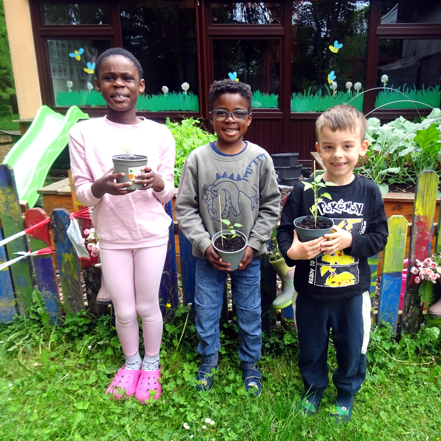 Pflanzaktion im Schulkindergarten